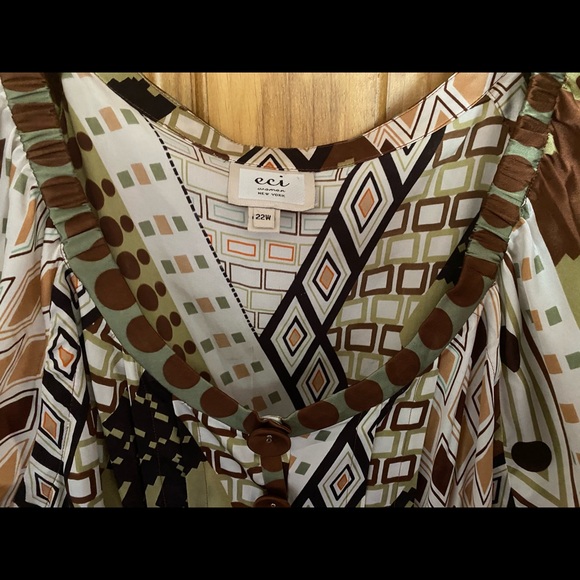 22W eci shift dress - Picture 2 of 5